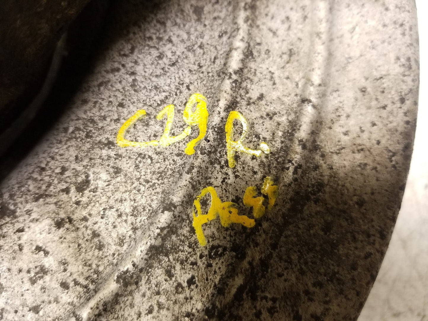 2017 Jaguar Xe Rear Right Spindle Knuckle Hub OEM Gx63-5a970-af