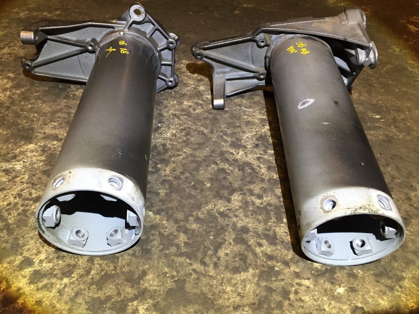 2006 Audi A8 Front Chassis Leg Extension Beam Absorber Left & Right Pair OEM