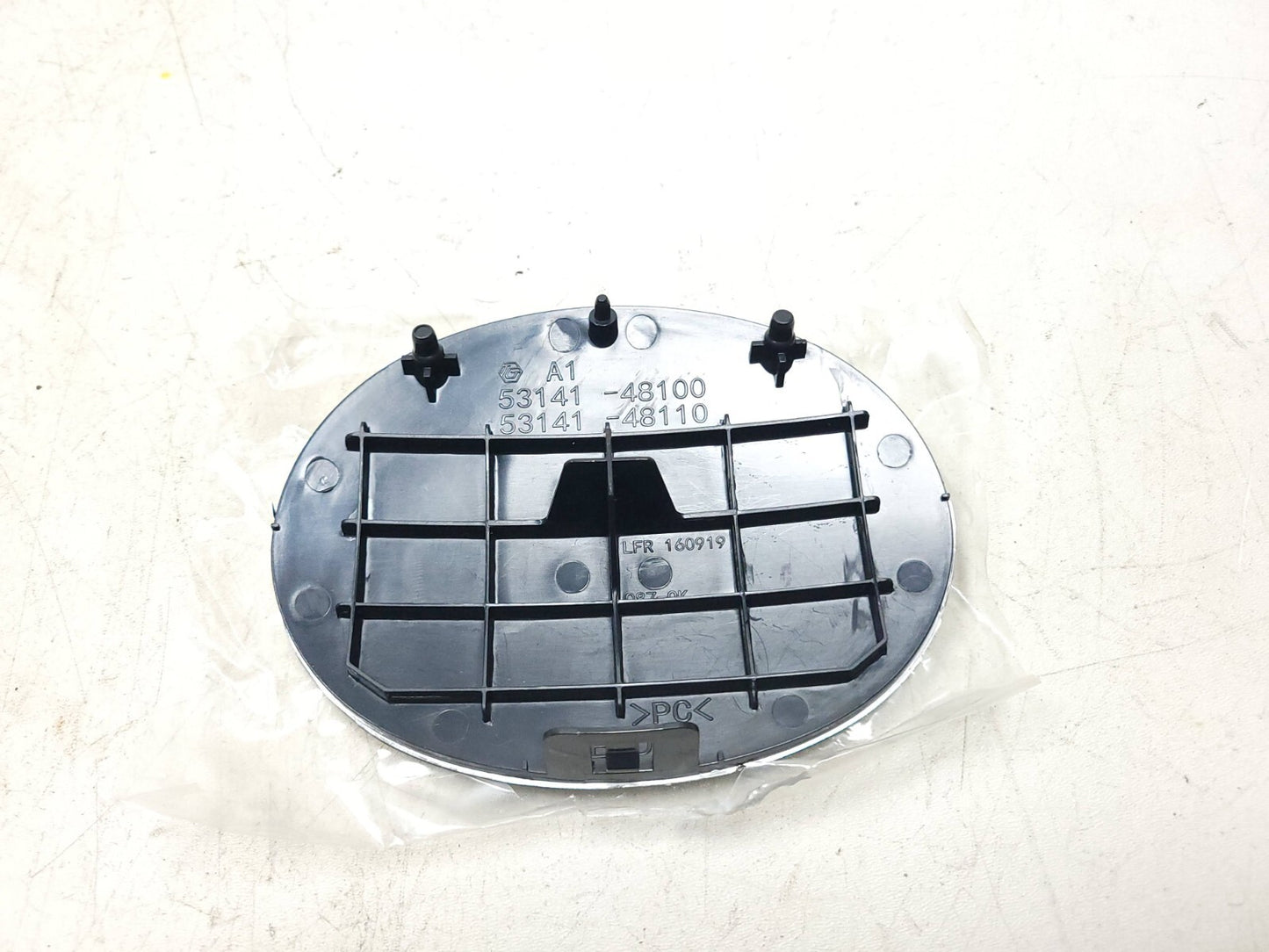 Lexus Front Grill Emblem For IS250 Is350 Gs350 Rx350 ES350 Oe 53141-48100