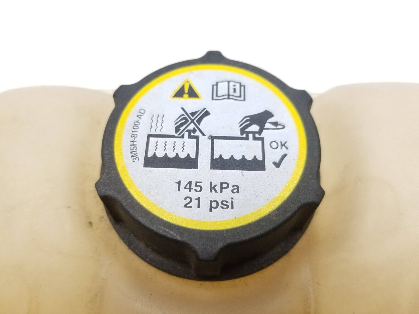 12 - 14 Ford Focus Radiator Overflow Reservoir 8v61-8k218 OEM