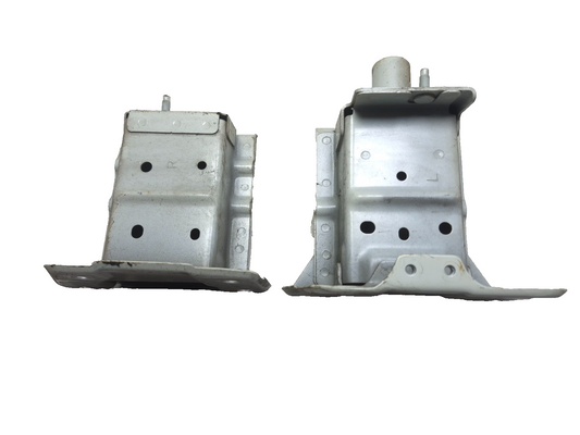 2012 Nissan Leaf Front Bumper Reinforcement Support Bracket Pair OEM