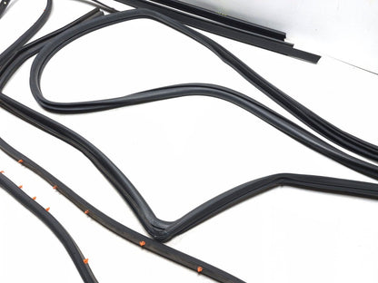 2017 Dodge Journey Rear Driver Door Weatherstrip Seal 5 Pcs OEM
