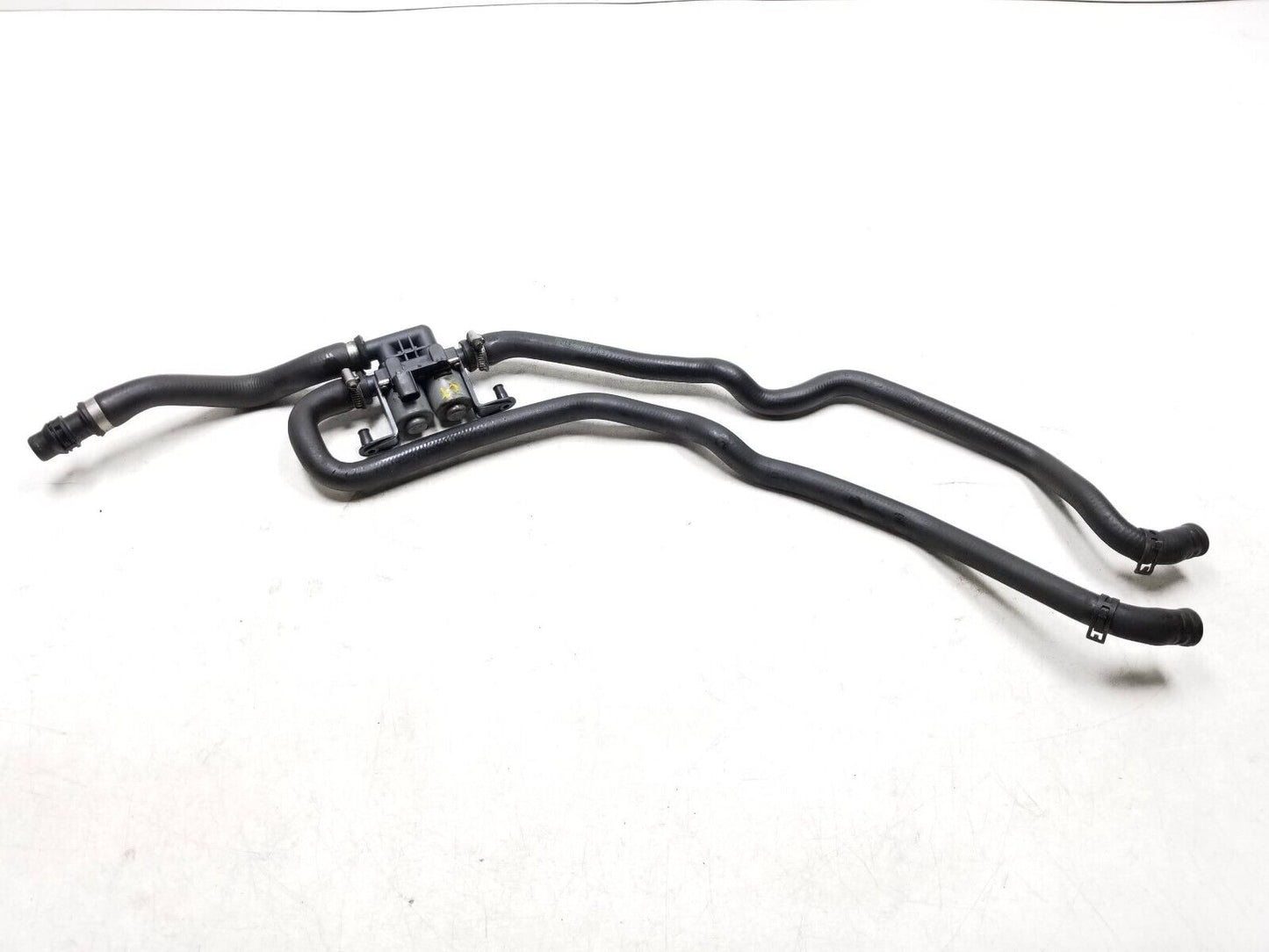 2007 - 2013 BMW X5 E70 HVAC Heater Control Water Valve Cooler W/ Hose OEM