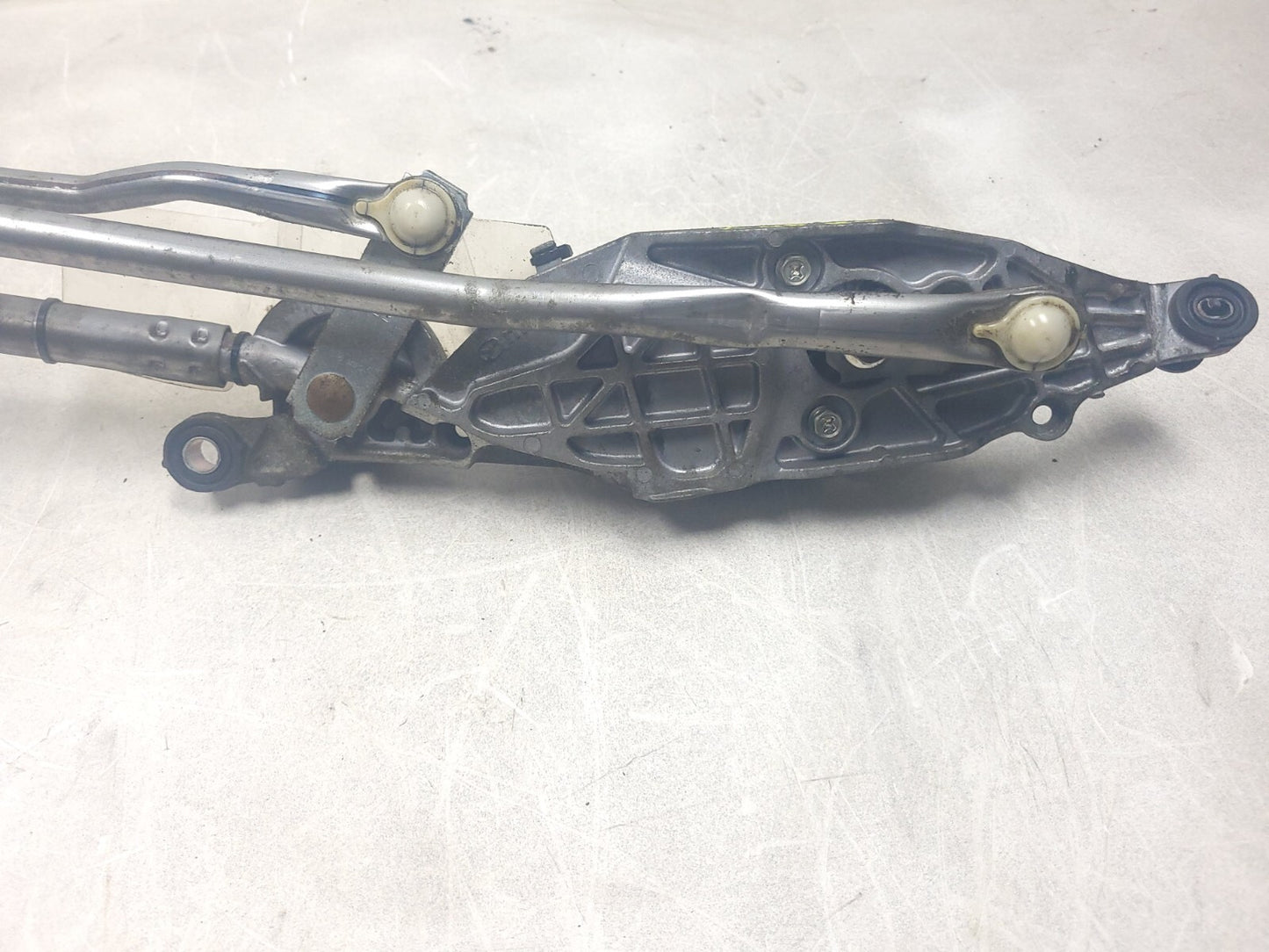 2009 Mazda Cx-7 Windshield Wiper Motor W/ Linkage OEM