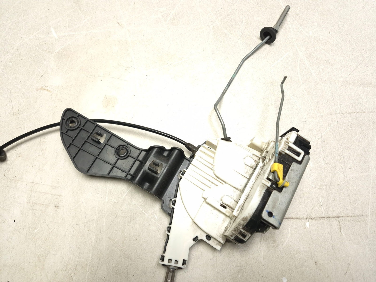 2017 Dodge Journey Front Door Lock Latch Actuator Driver Side Left OEM