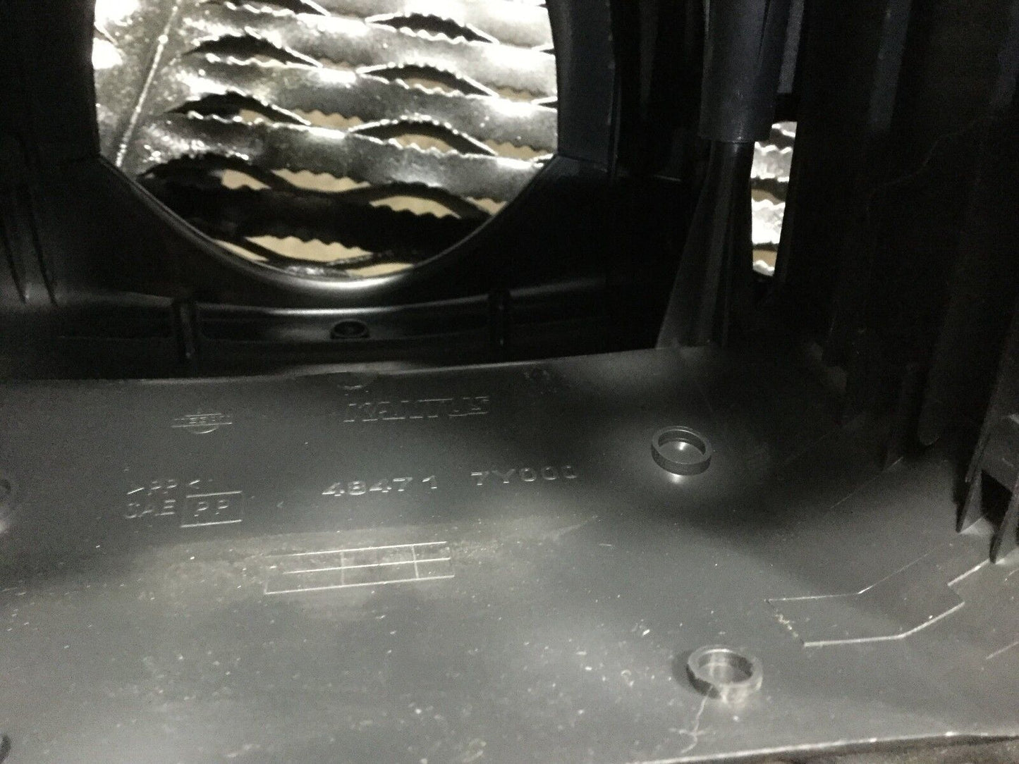 04 05 06 07 08 Nissan Maxima Steering Wheel Column Cover 48471-7y000 OEM