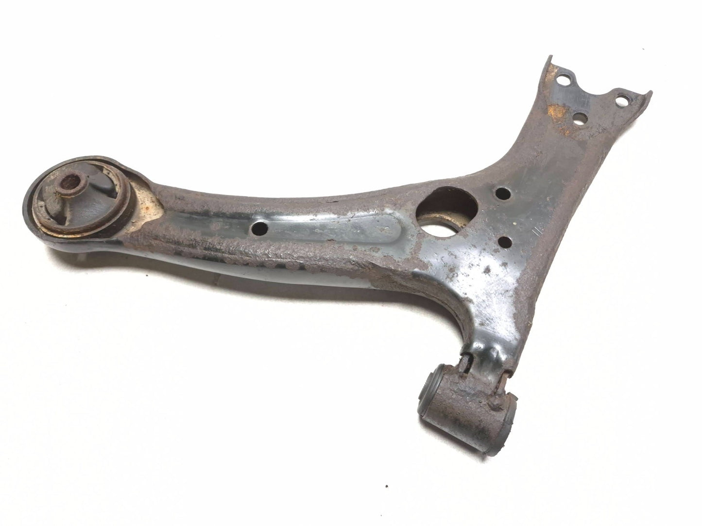 2007 Toyota Prius Front Lower Control Arm Right Passenger Side OEM