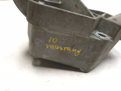 2010 Ford Mustang 4.0l Alternator Bracket 1l5e-102139-ba OEM