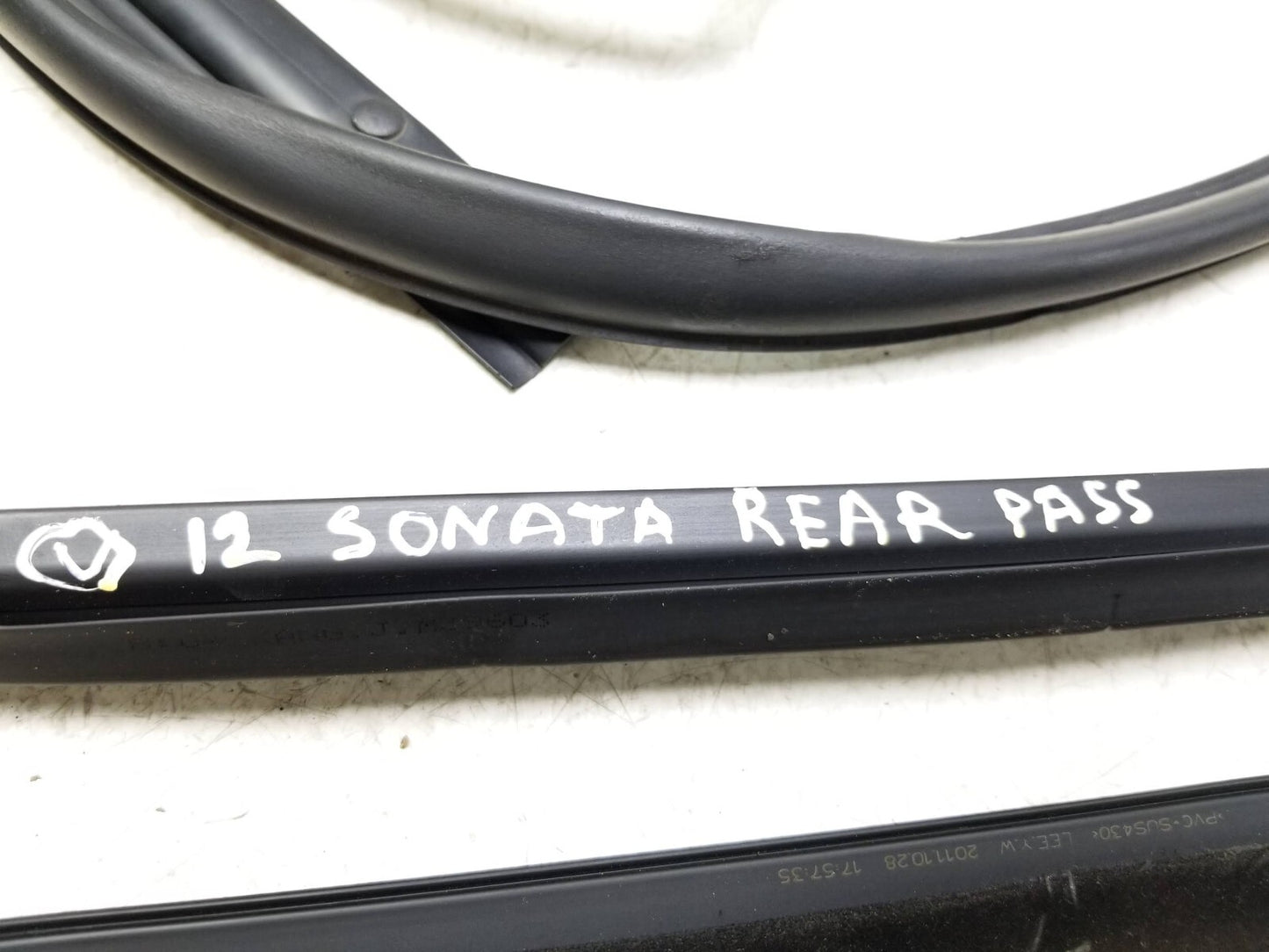 11-14 Hyundai Sonata Door Weatherstrip Seal & Belt Rear Passenger Side Right OEM