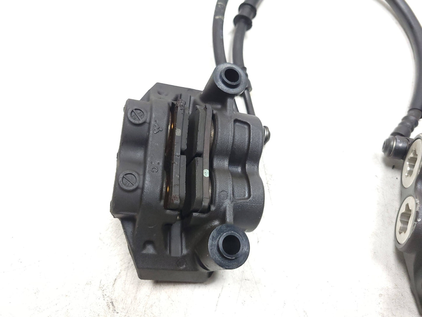 2014 - 2016 Yamaha Fz09 Front Brake Caliper Left & Right OEM