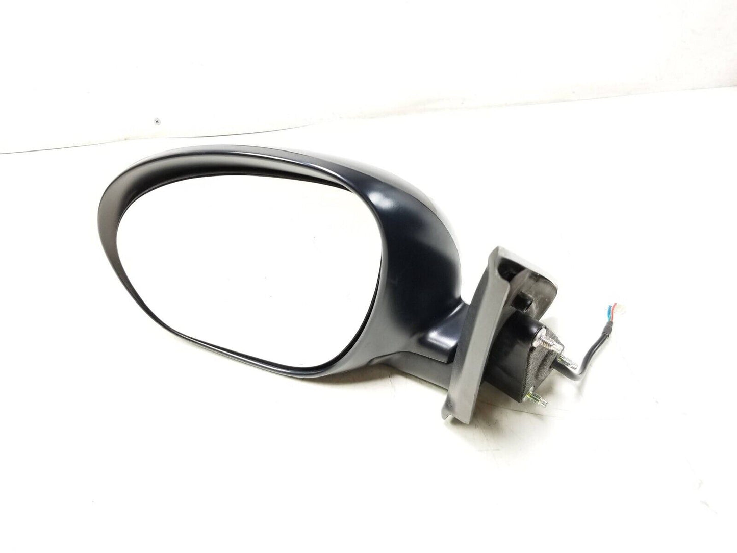 2012 - 2014 Nissan Juke Side View Mirror Driver Left OEM