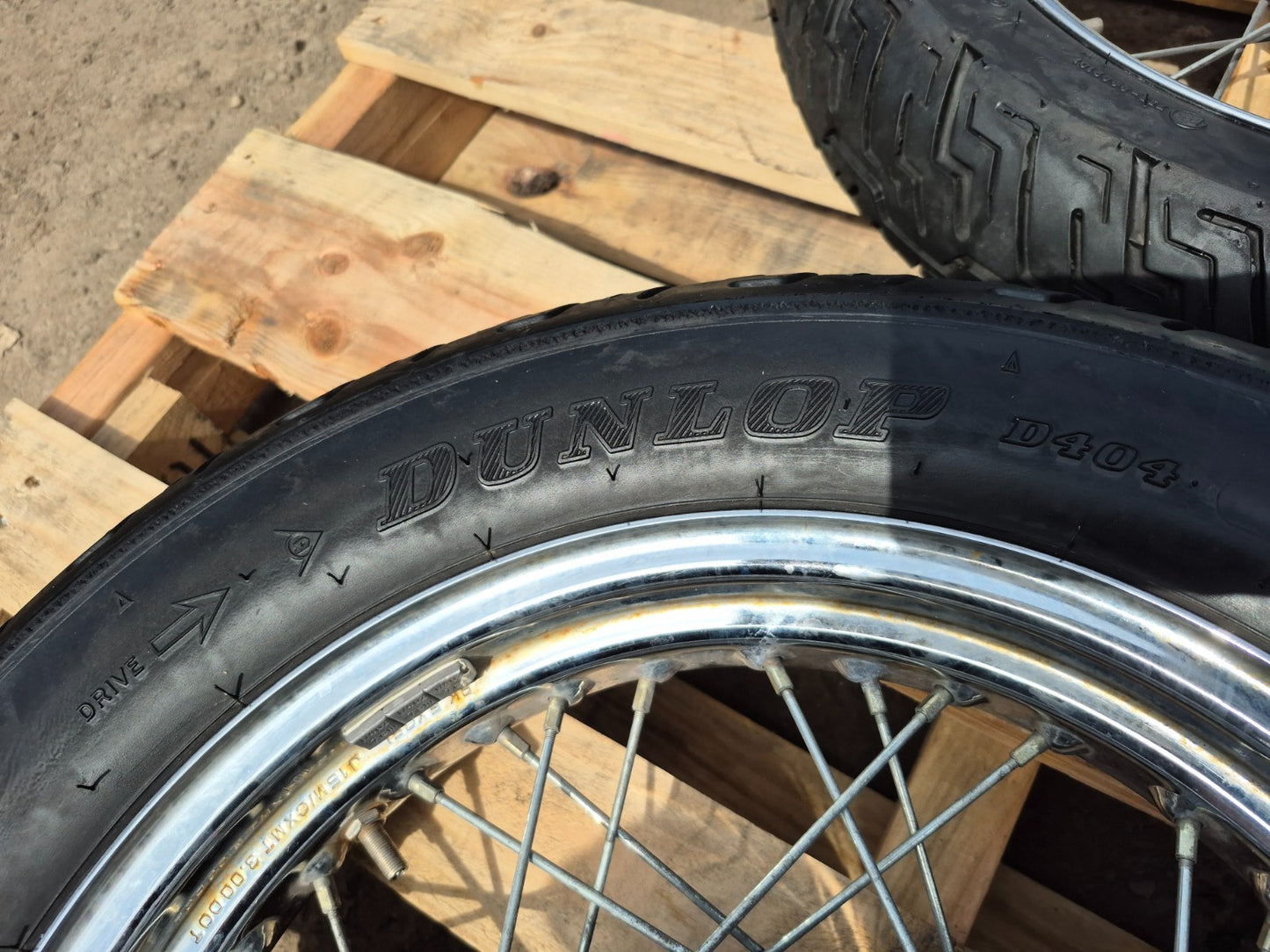 2006 Suzuki Gz250 Wheel Rim W/ Tire Front & Rear Pair R 16 R 15 OEM