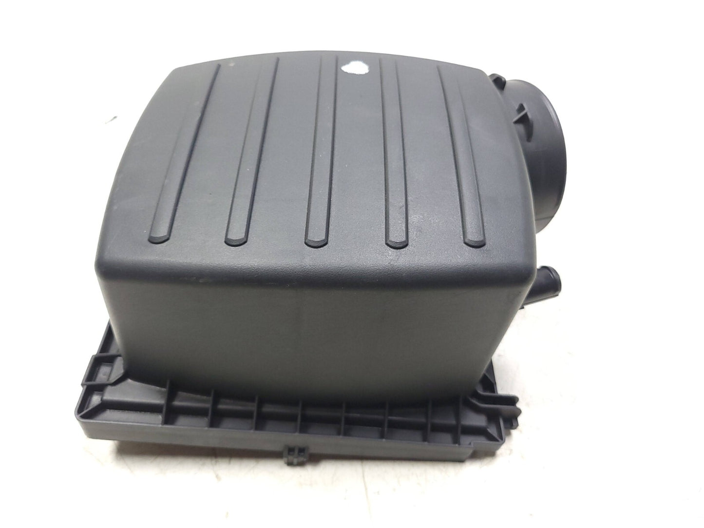 2016 Dodge Durango Air Filter Cleaner Box Upper Part 3.6l OEM