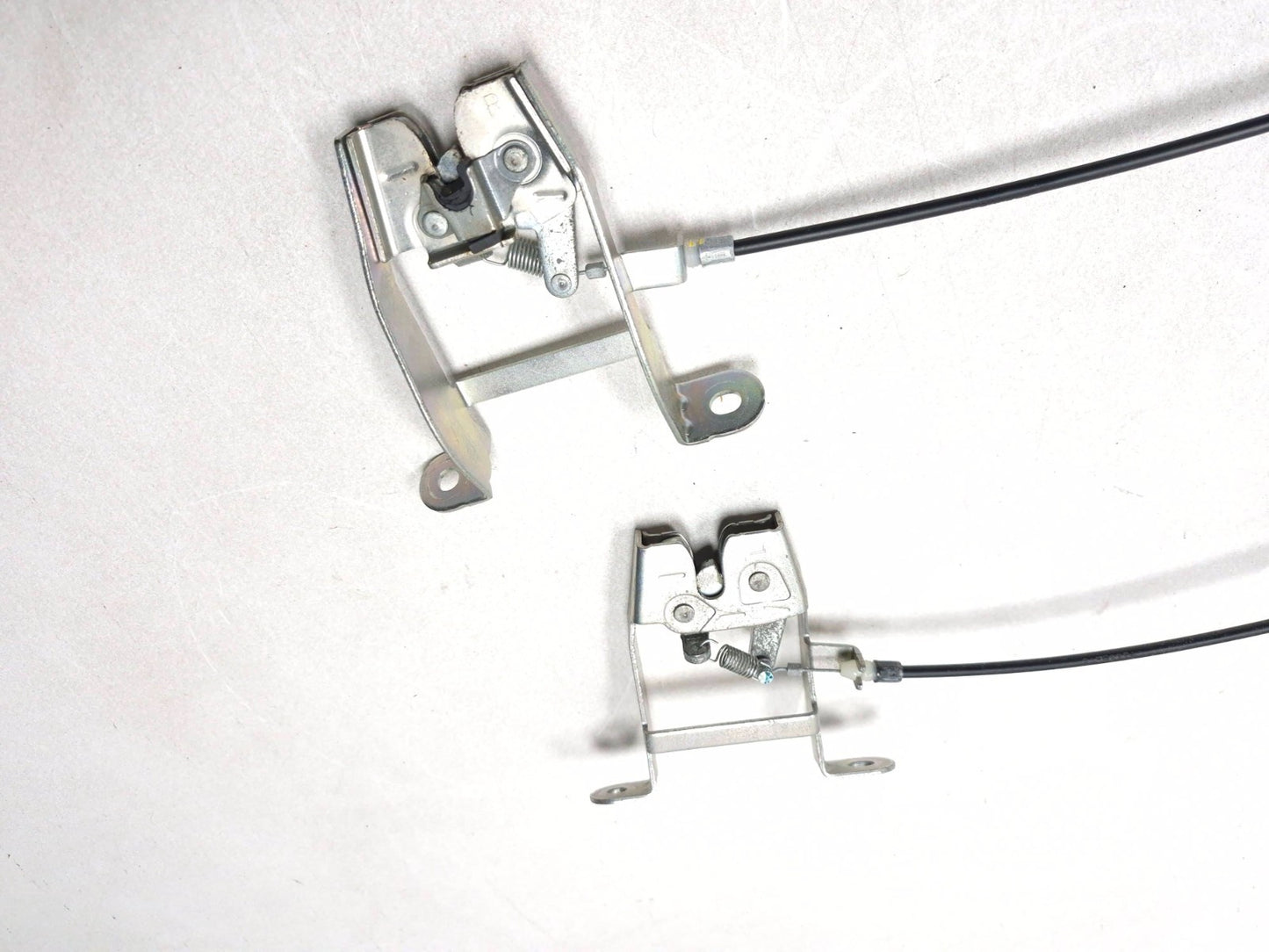 2012 Toyota Camry Rear Seat Fold Latch Lock W/pull Left & Right OEM