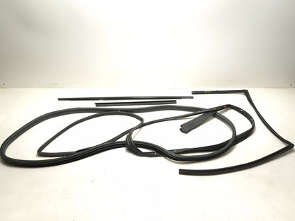 2007 Acura Tl Type-s Rear Door Weatherstrip Seal Right Passenger Side Set OEM