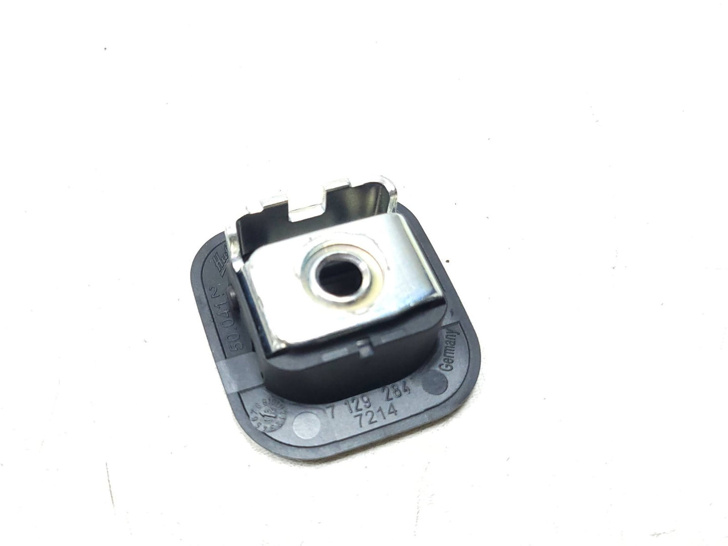 2008 - 2014 BMW X6 E71 Rear Seat Lock Trim & Set Belt Retractor OEM