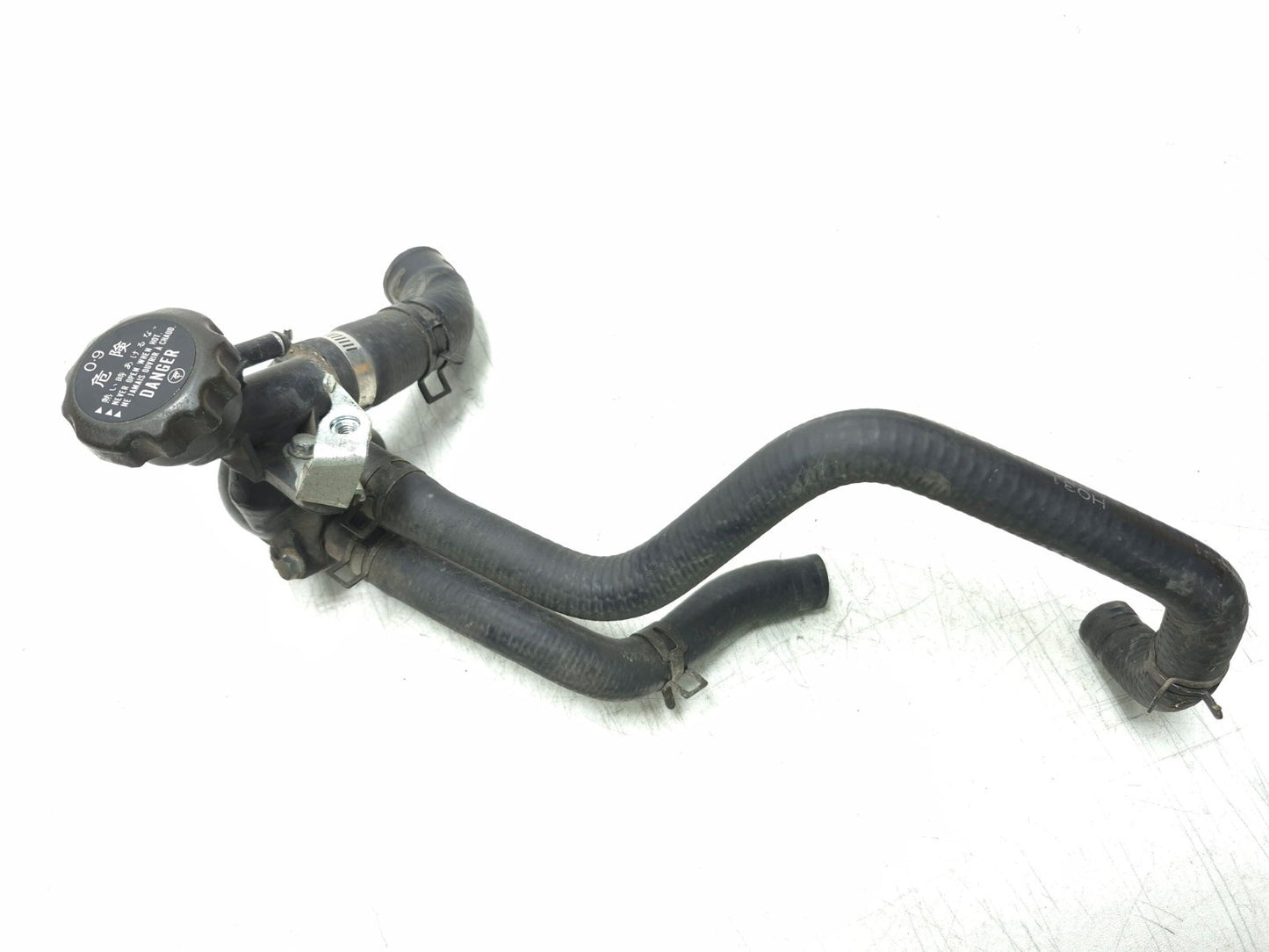 1985 Honda Shadow Vt500c Thermostat Housing OEM