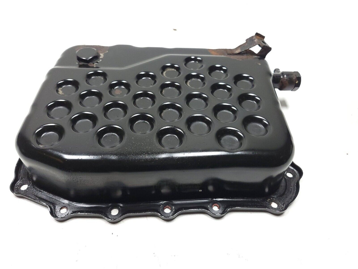 2011 - 2013  Kia Sportage At Transmission Valve Body Cover 2.4l OEM