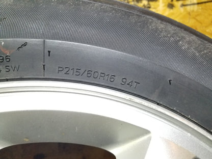 2008 Hyundai Tucson  Alloy Wheel Rim & Tire 215/60r16 OEM