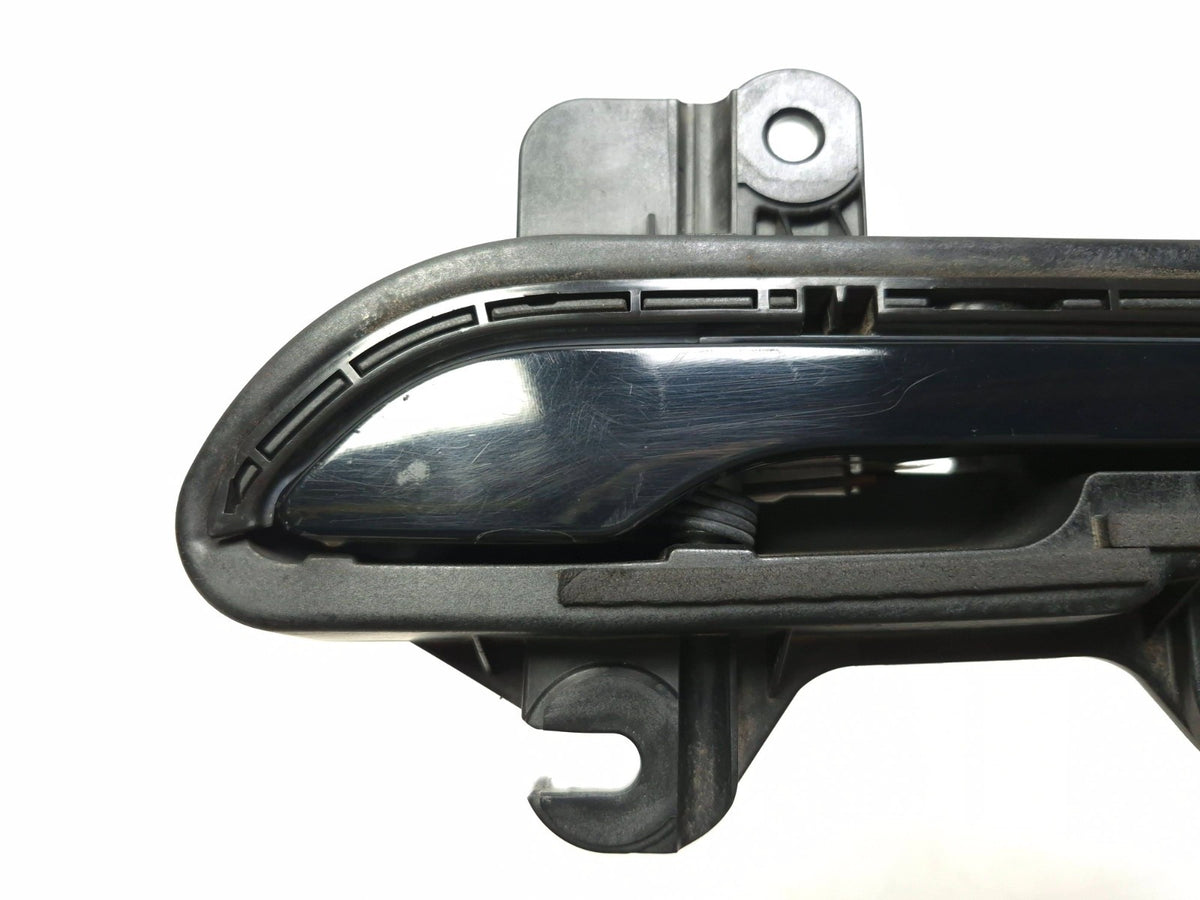 2018 Tesla Model 3 Front Door Exterior Handle Driver Side 1081831-00-g OEM