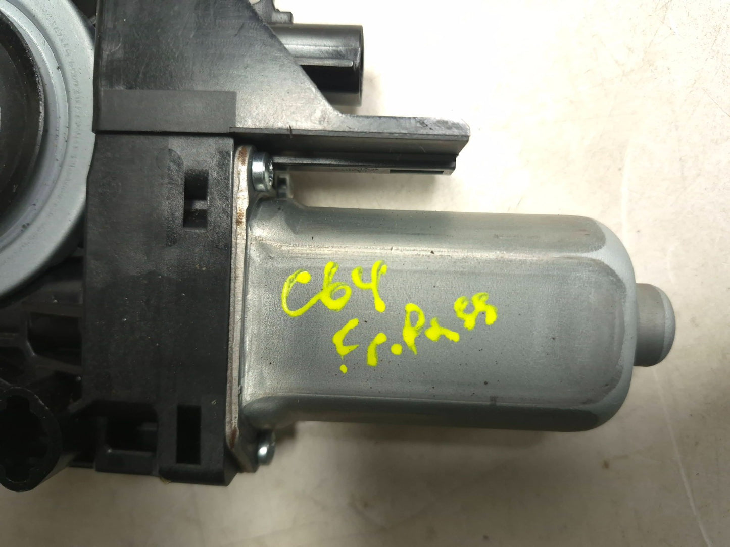 2017 Dodge Journey Front Door Window Regulator Motor Passenger Side Right OEM