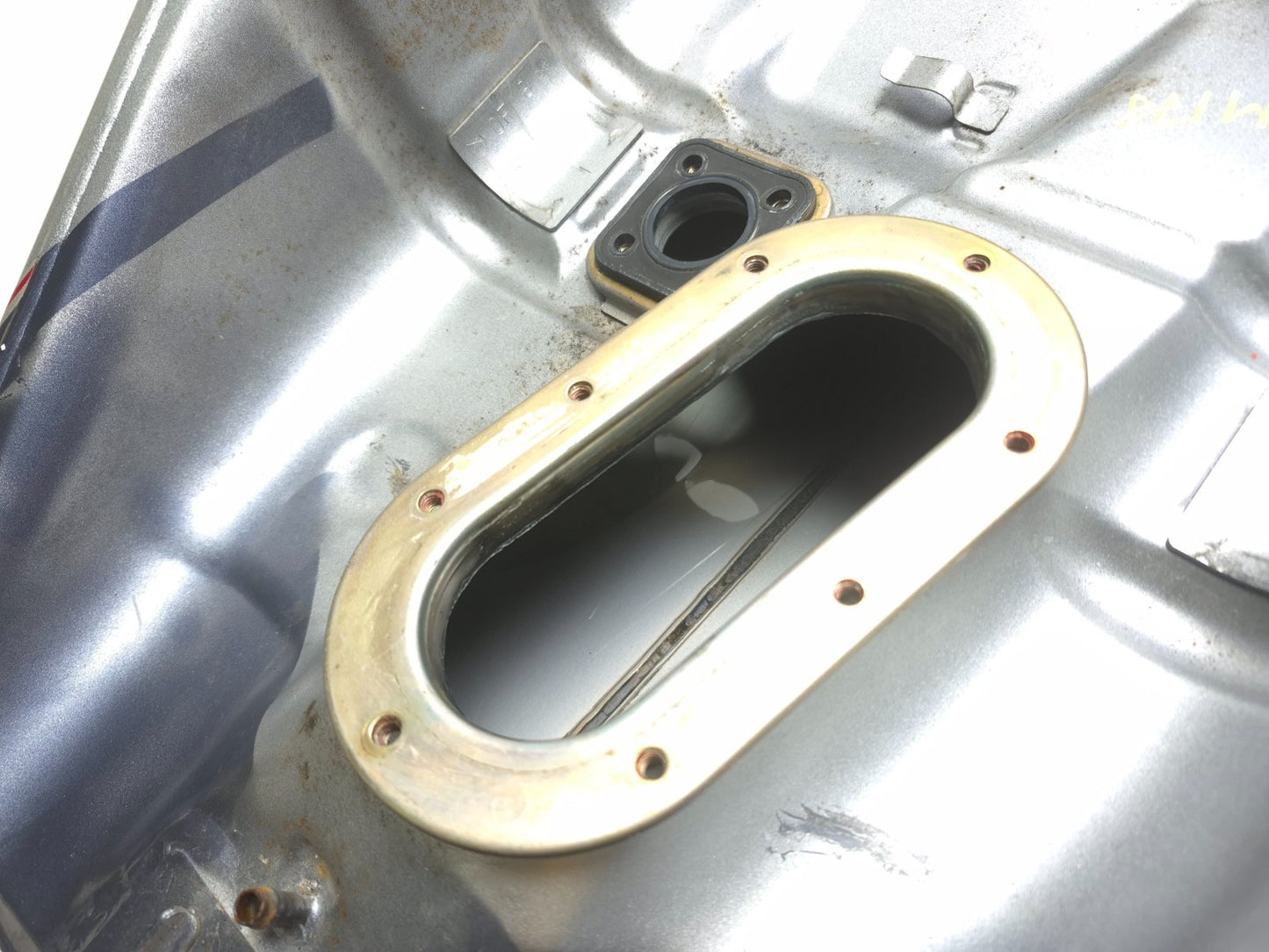 2001 Kawasaki Vulcan 1500 Vn1500 Classic Fuel Tank OEM