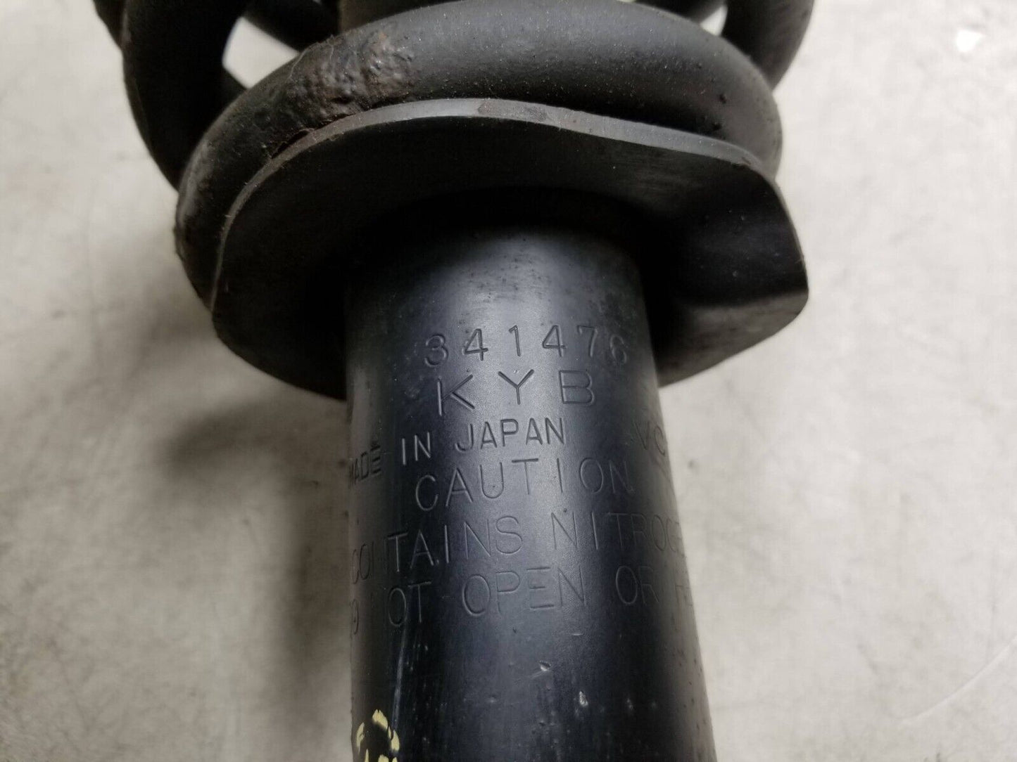 06 - 10 Hyundai Azera Front Shock Strut Absorber Pair OEM