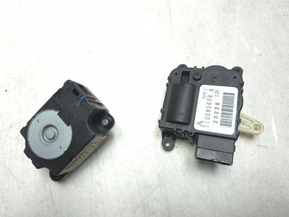 2012 Nissan Leaf A/c Heater Vent Flap Motor Actuator 3 Pcs OEM