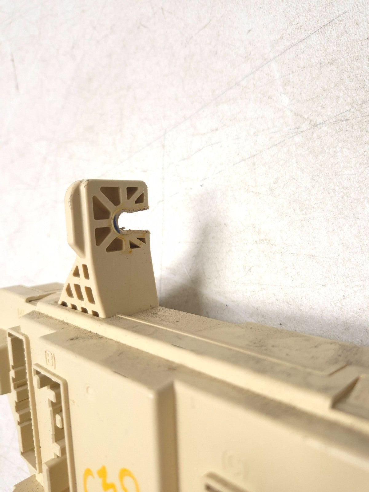 2013 Hyundai Genesis Cabin Fuse Relay Box Fusebox OEM