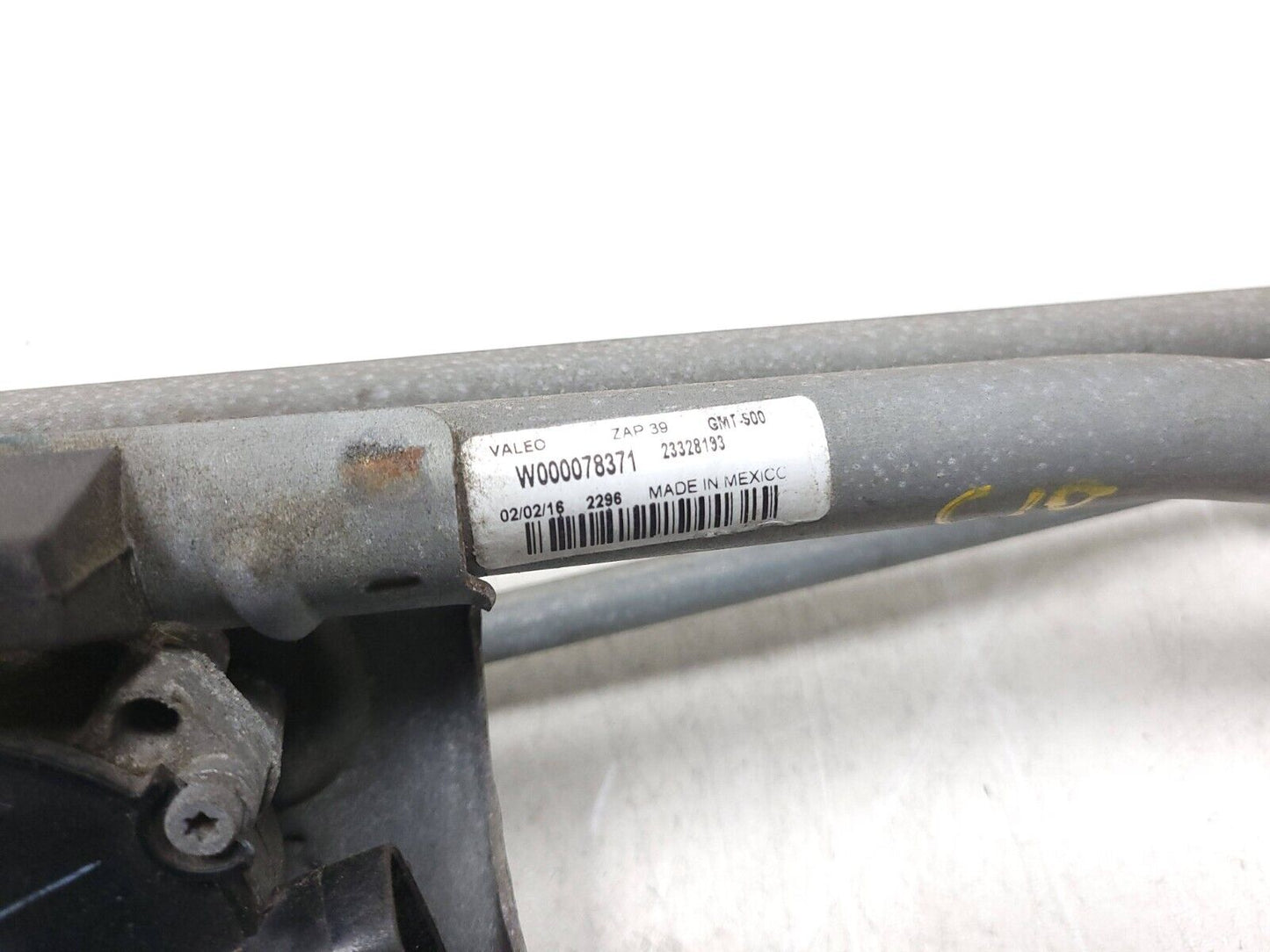 2010 - 2014 Chevrolet Suburban Windshield Wiper Motor W/ Linkage OEM