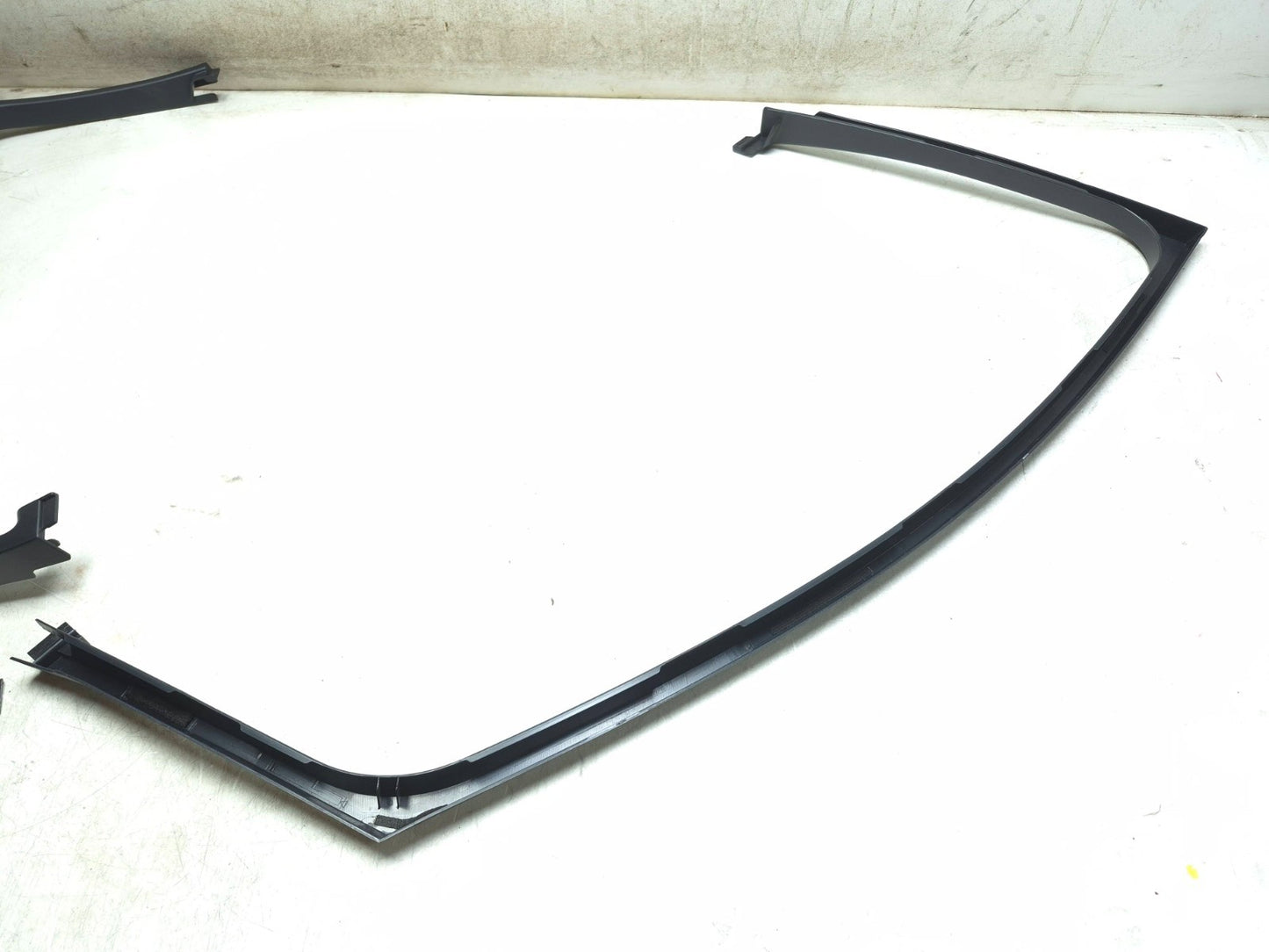2012 Nissan Leaf Door Frame Glass Trim Front & Rear 4pcs OEM