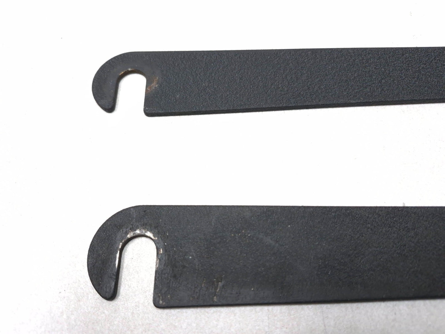 2003 Harley-davidson Fxdl Anniversary Rear Fender Spacer Side Plate Pair OEM