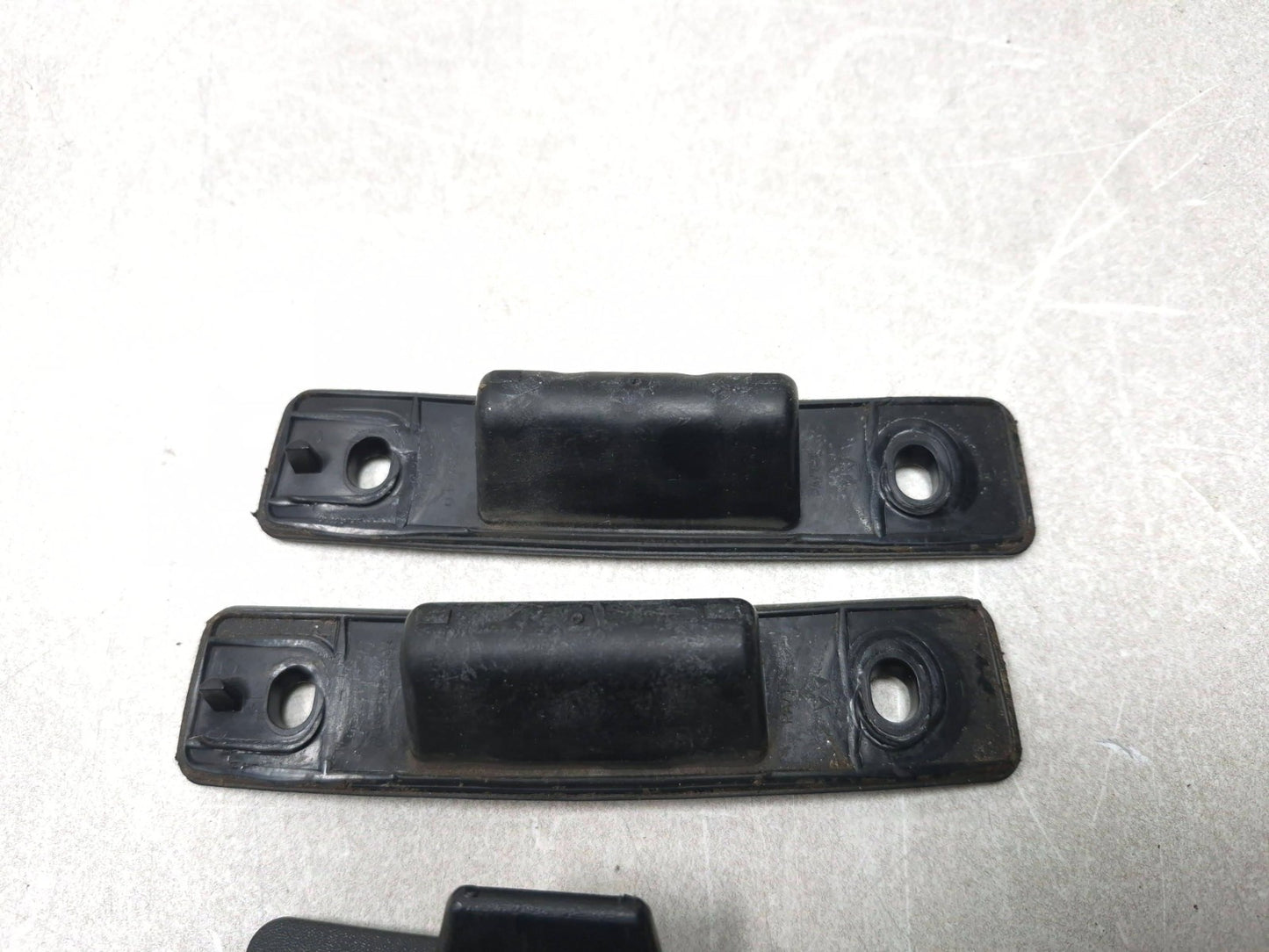 2013 Dodge Grand Caravan Sliding Door Stabilizer 04673926ab Passenger Side Oem✅