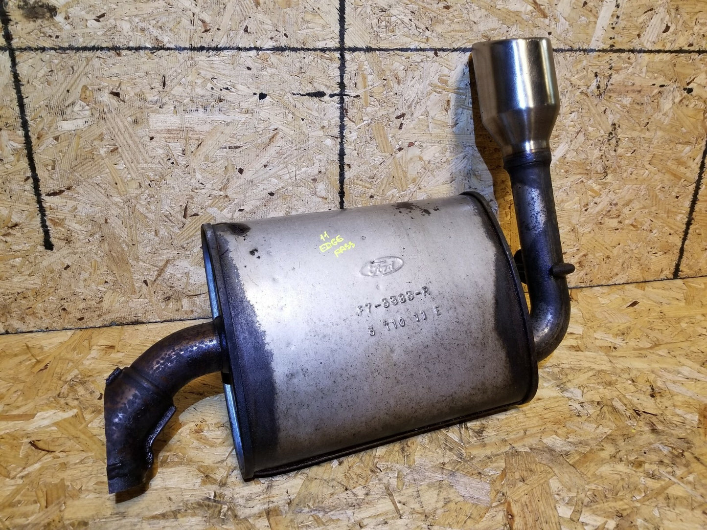 2011 Ford Edge Exhaust Muffler Rear Passenger Side Right OEM
