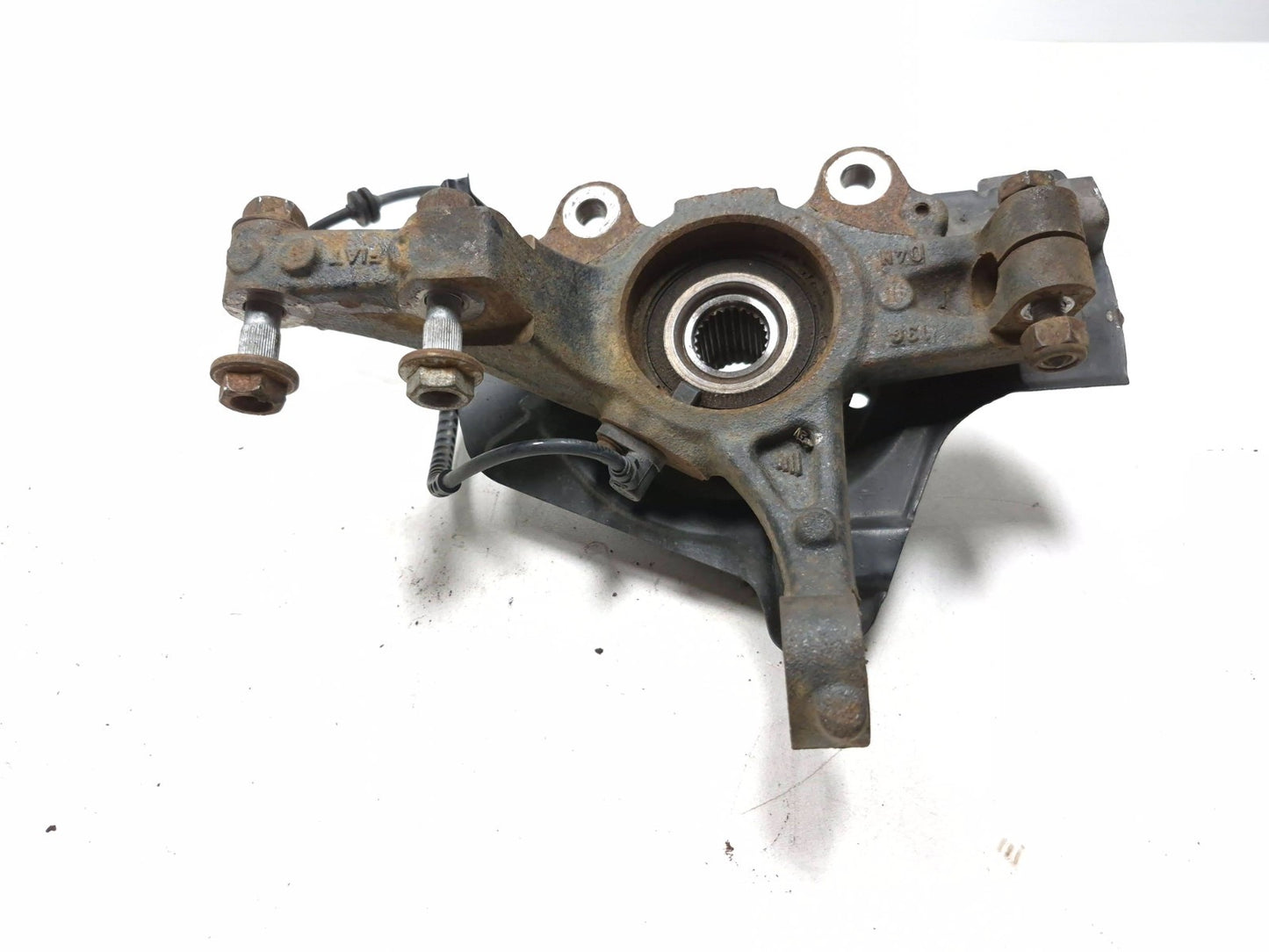 2014 Fiat 500l Wheel Spindle Knuckle Front Driver Side Left OEM