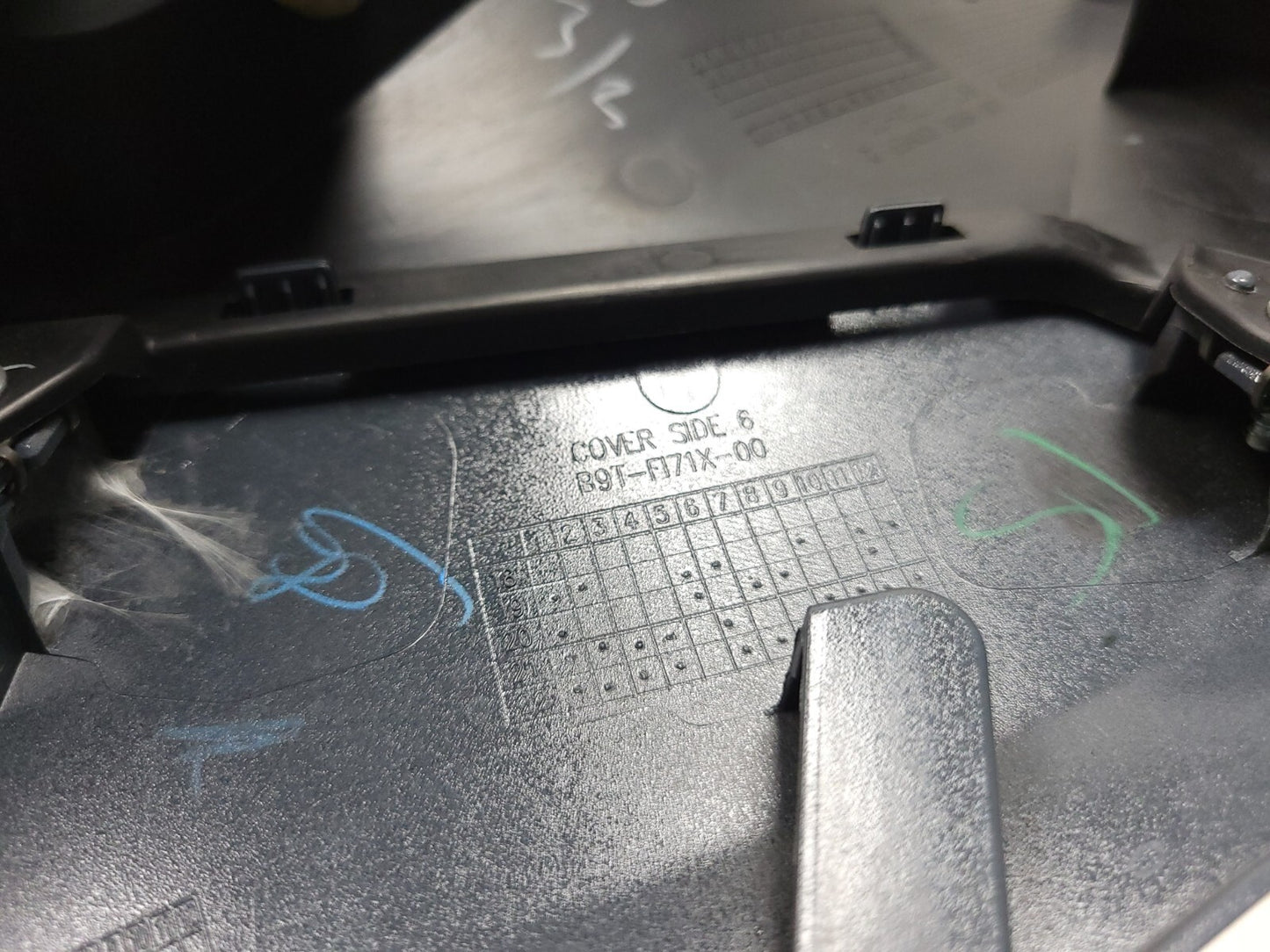 2020 - 2024  Yamaha Mt-03 Right Side Fairing Cover Panel 4pcs OEM