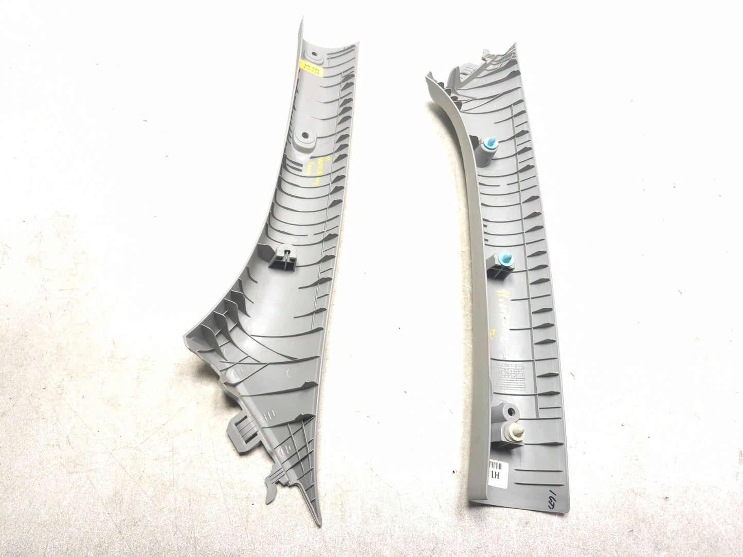 2011 Hyundai Veracruz Windshield A-pillar Trim Cover Left & Right 2pcs OEM