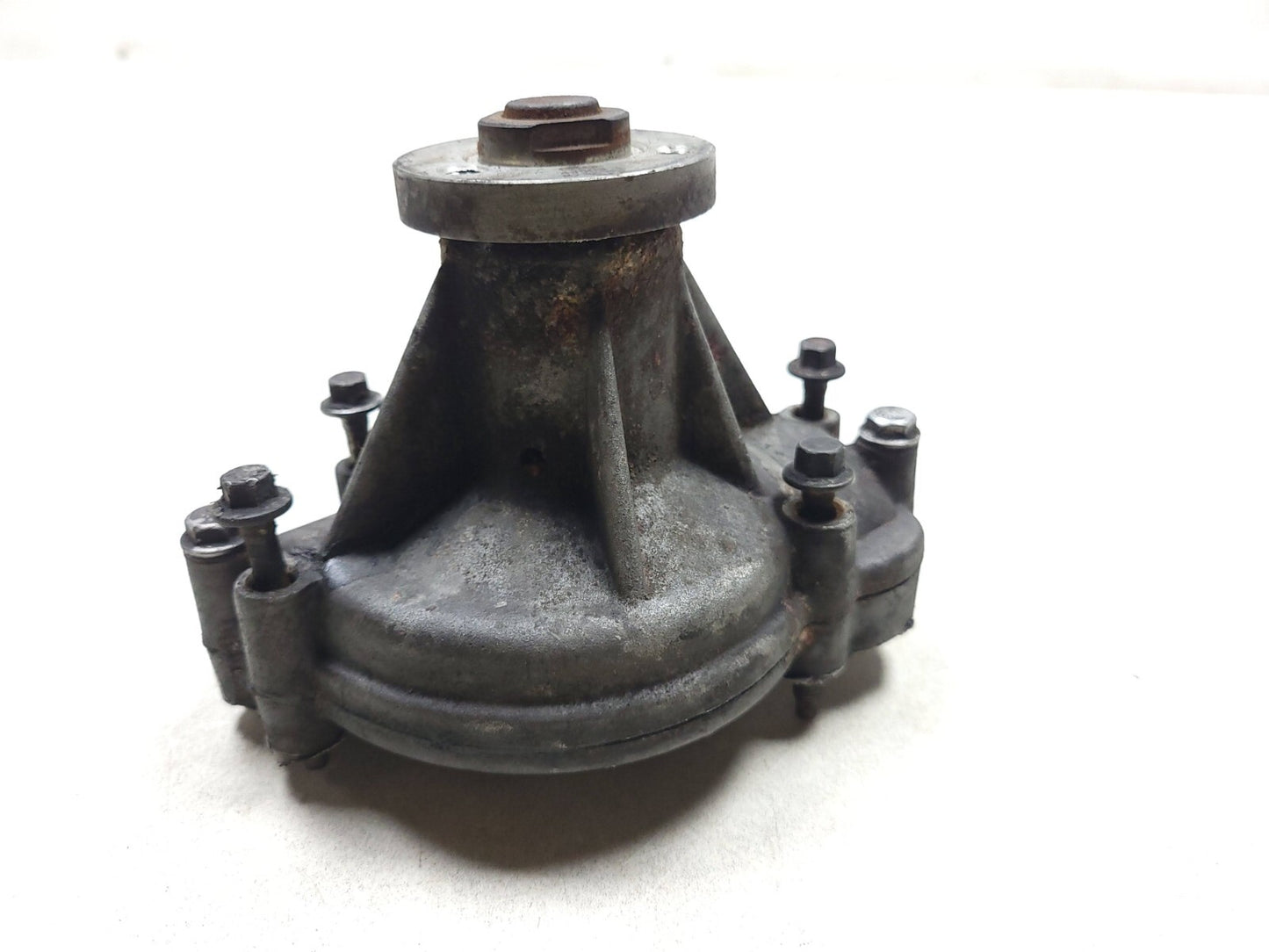 2007 Range Rover Engine Motor Coolant Water Pump OEM