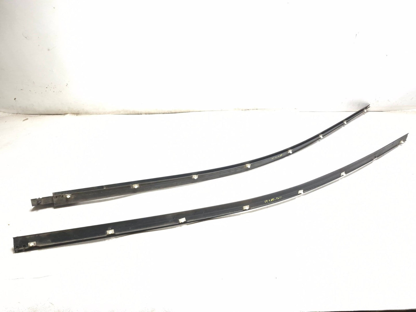 2017 GMC Terrain Sle-1 2.4l Roof Trim Strip Right & Left Pair OEM