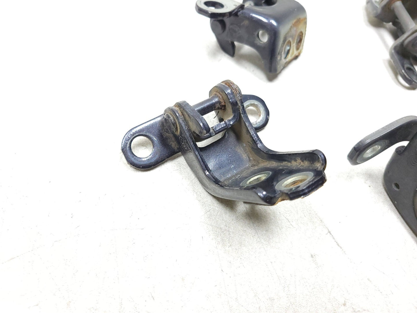 2009 - 2014 Acura Tl Door Hinge Driver Side Left Front & Rear OEM