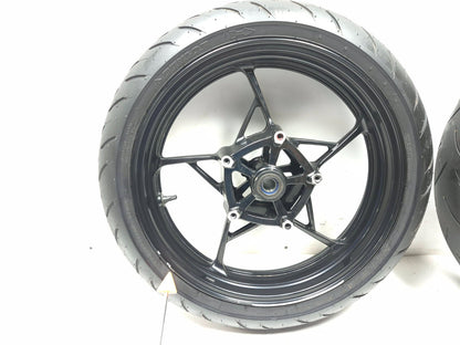 2018 Kawasaki Ninja 650 Ex650 Wheel Rim W/ Tire R17 Dunlop OEM