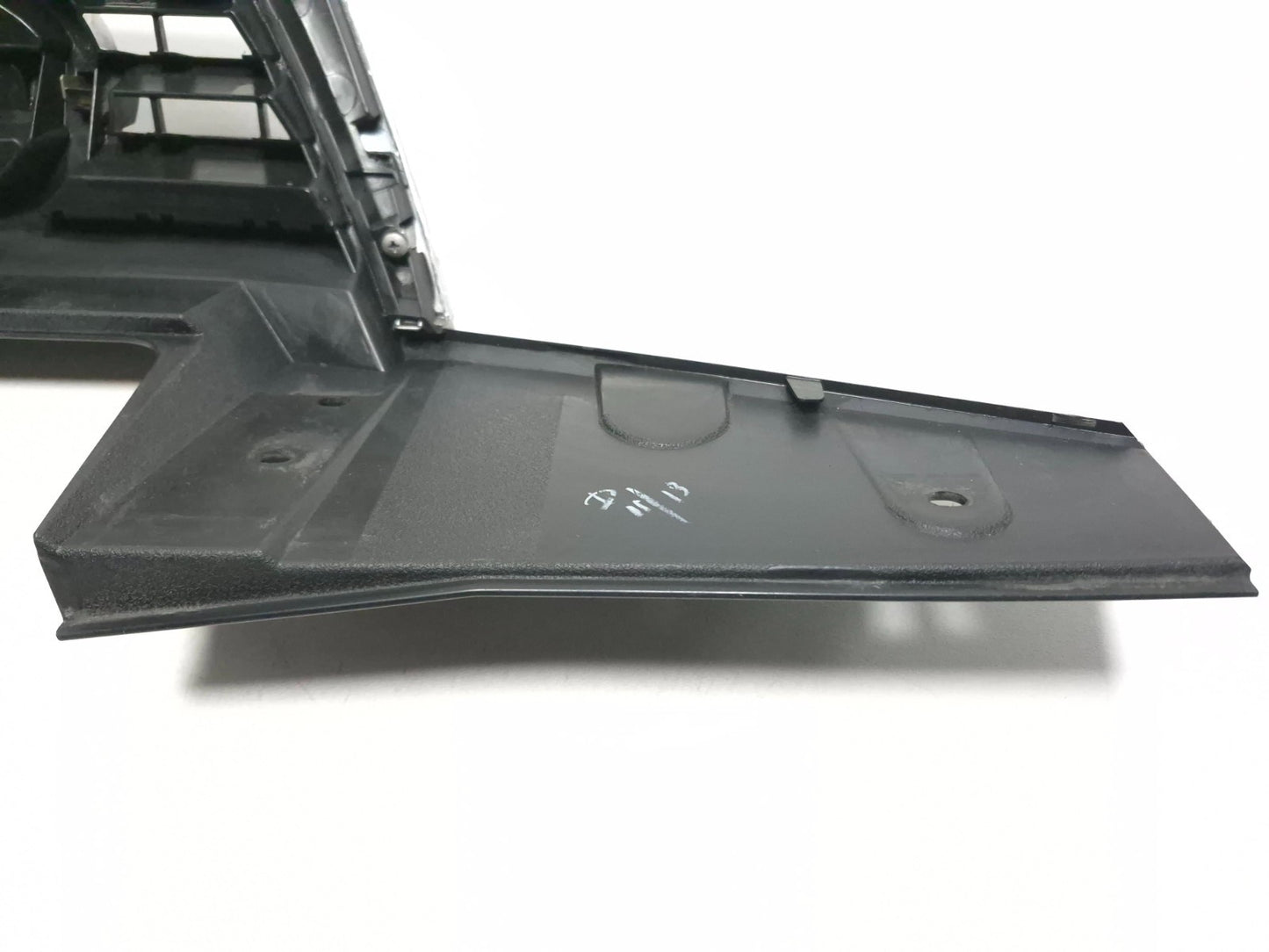 2011 Nissan Juke Front Bumper Upper Grill W/ Emblem OEM