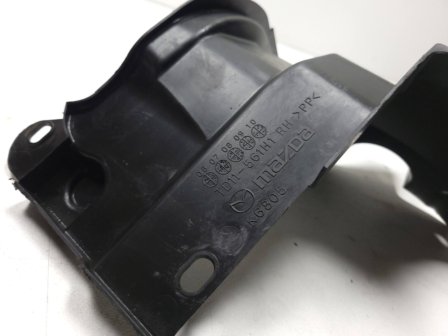 2007 - 2015 Mazda Cx-9 Rear Right Mud Guard OEM