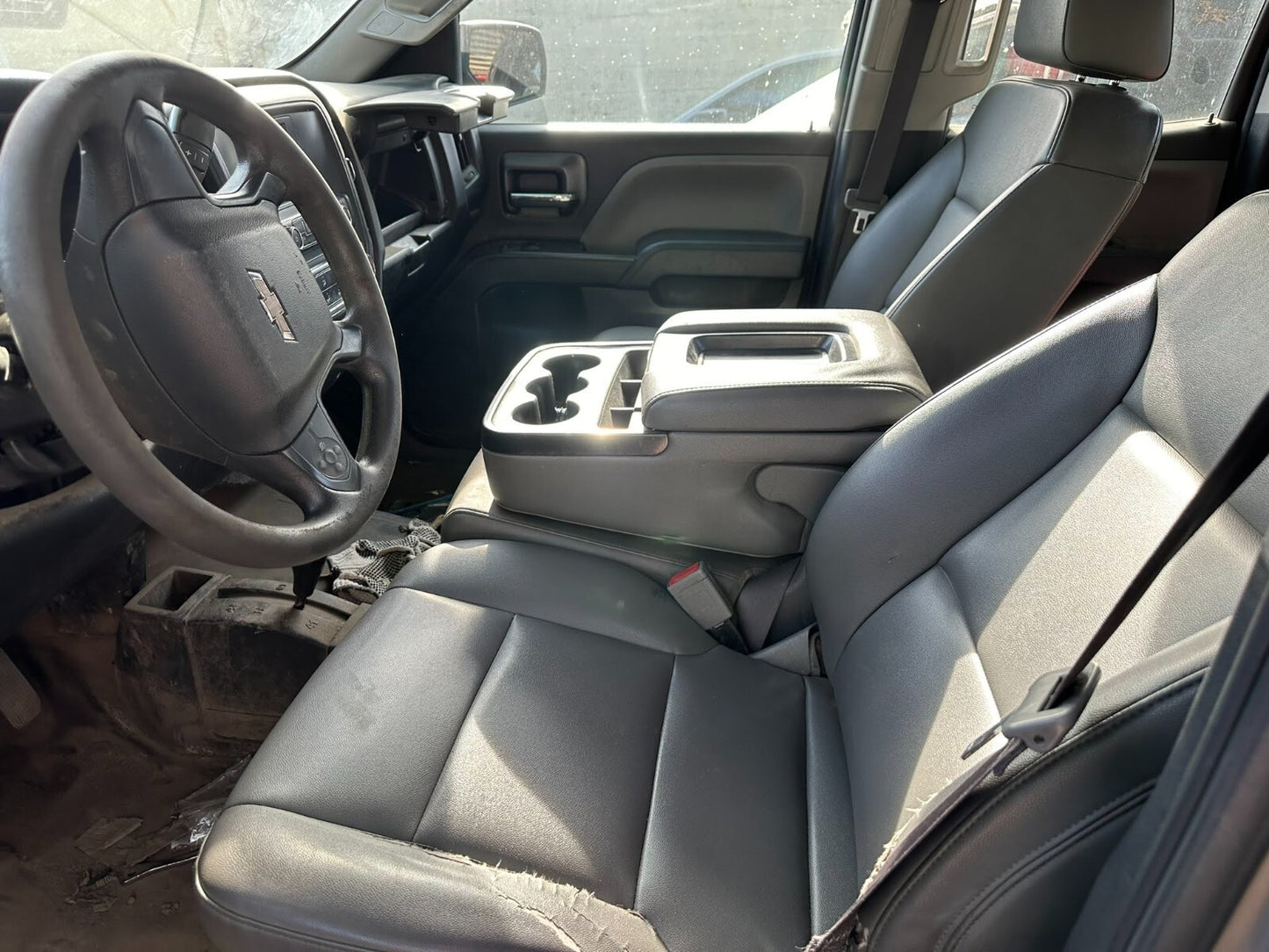 14-18 Chevrolet Silverado 1500 Front Fender Wheel Liner Splash Guard Lh & Rh OEM