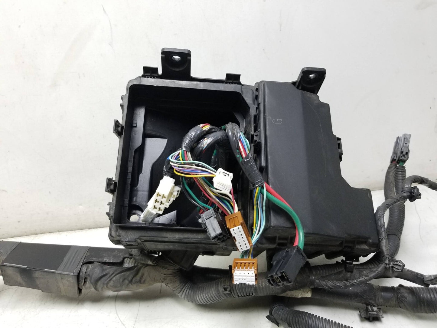 2012 Nissan Rogue Main Fuse Box Wire Harness OEM ✅