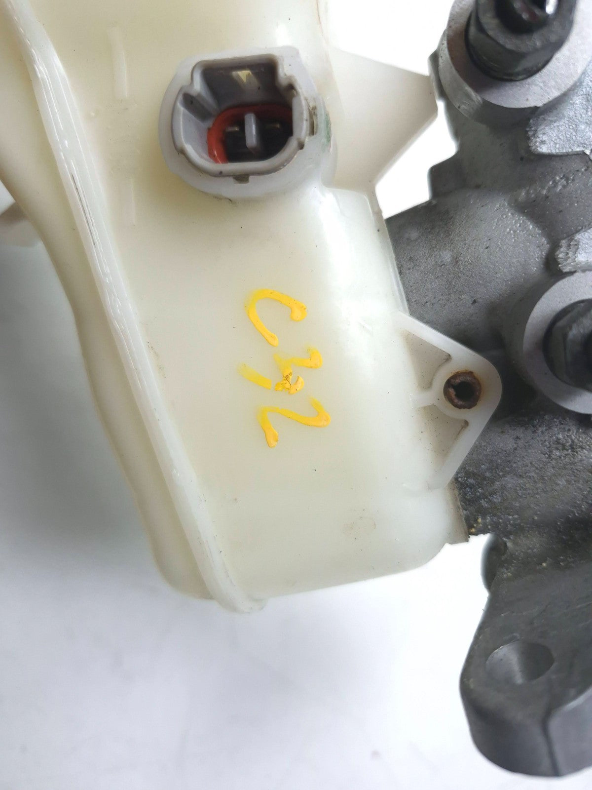 2018 Toyota Corolla Brake Master Cylinder OEM