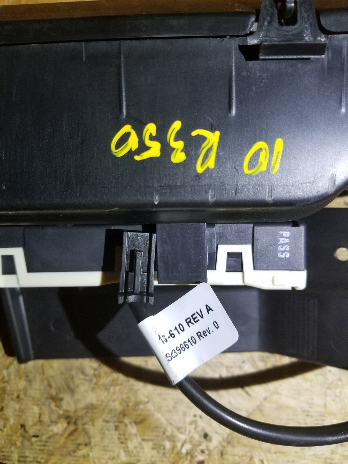 2010 Mercedes R350 Trunk Lid Hatch Hydraulic Pump Motor OEM