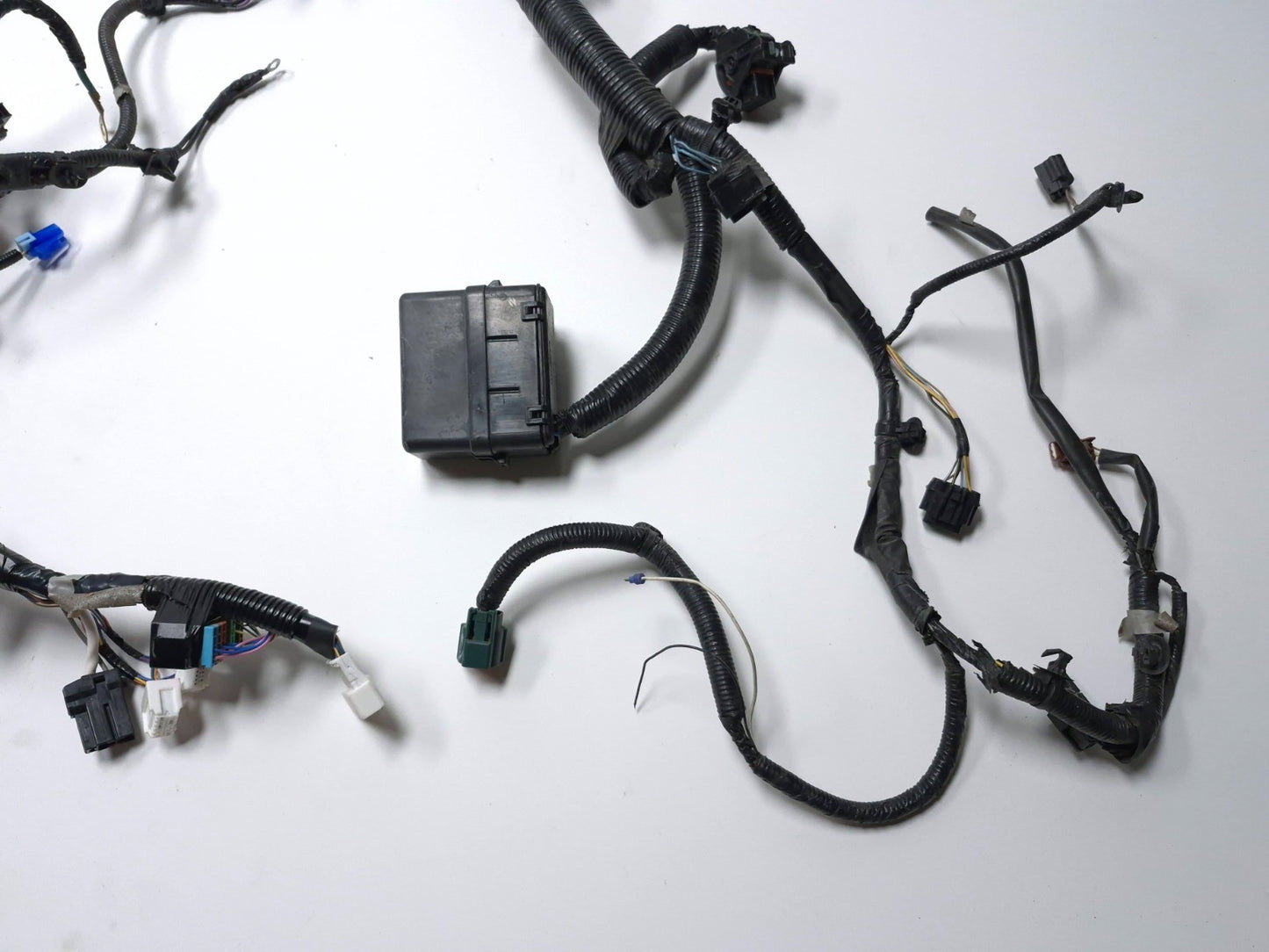 2020 Infiniti Q50 Engine Fuse Box Wire Harness 24012-6hl2b Oem✅