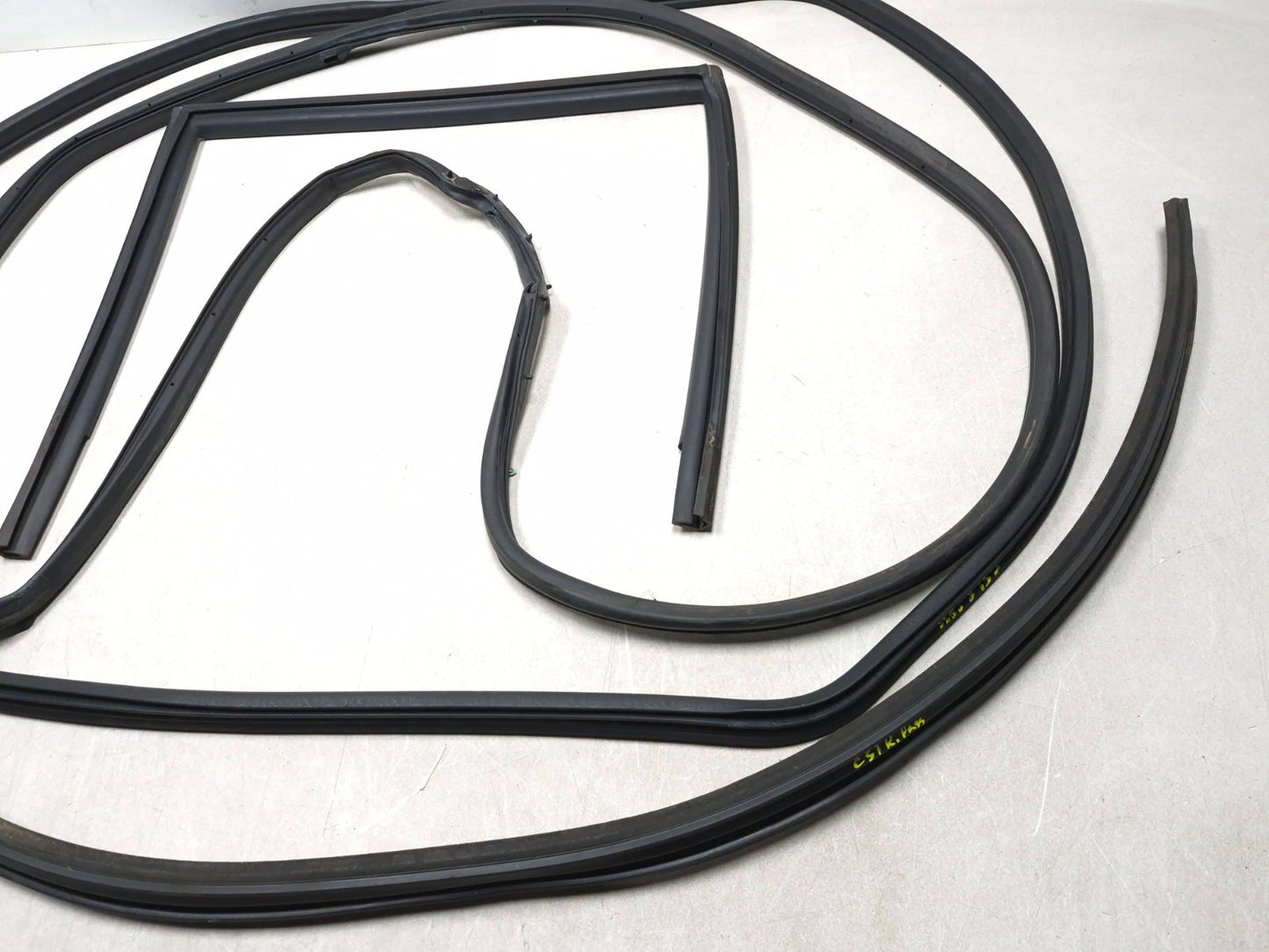 2007 Saab 9-5 Aero Rear Passenger Door Weatherstrip Seal Kit OEM