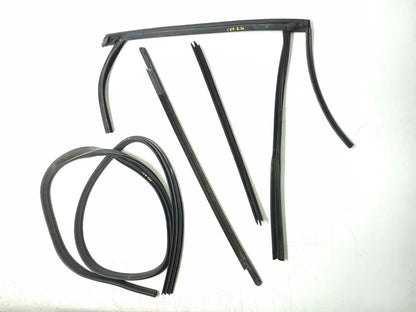 2013 Ford Focus Rear Door Weatherstrip Seal Left Driver Side 4 Pcs OEM